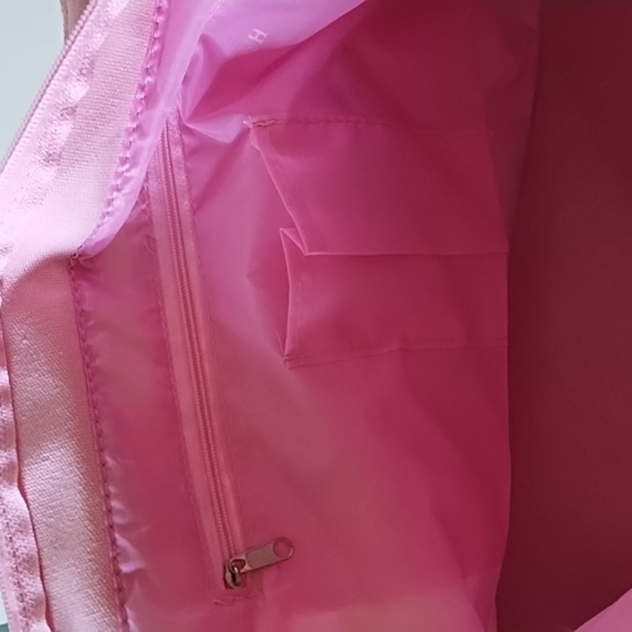 Robin Ruth Chicago Pink Watercolor Floral Medium Bag - Picture 10 of 10